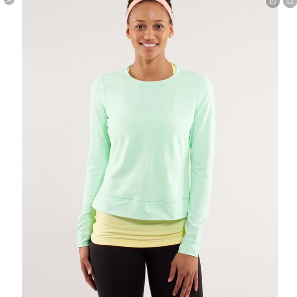 lululemon athletica Tops - Lululemon warm up crew